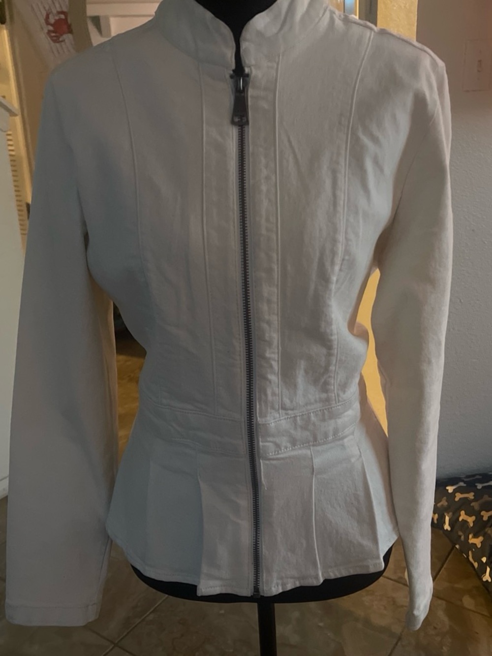 DKNY White Zip-Front Peplum Blazer